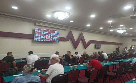 İzmir'de kumar oynatılan mekan mühürlendi: 186 kişiye ceza yağdı!