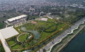 Millet bahçelerinden geriye enkaz kaldı