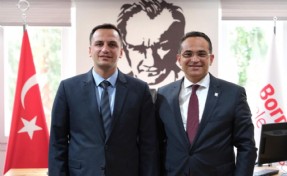 Olgun Atila’dan Başkan Eşki’ye ziyaret