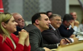CHP Bornova'da Danışma Kurulu toplandı: Partili olmanın gururunu örgütümüze yaşatacağız