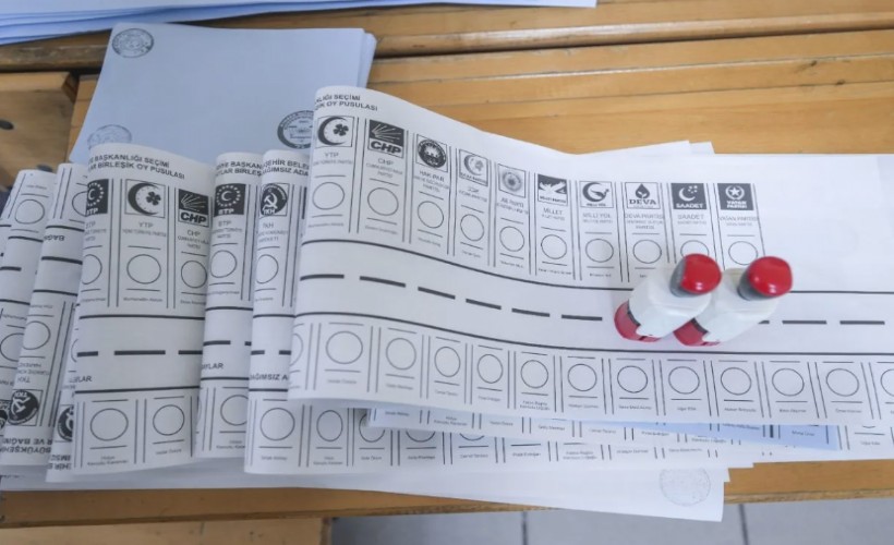 Son anket: İki parti arasında 1,4 puan fark