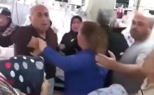 Yoğun bakıma zorla girip, hastaları tehlikeye attılar