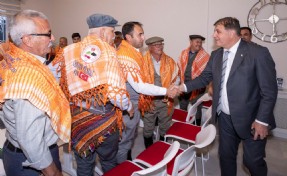 Yörüklerden Başkan Tugay'a renkli ziyaret