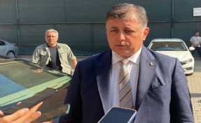 Başkan Tugay işçileri makamında ağırladı: Beraber atlatacağız