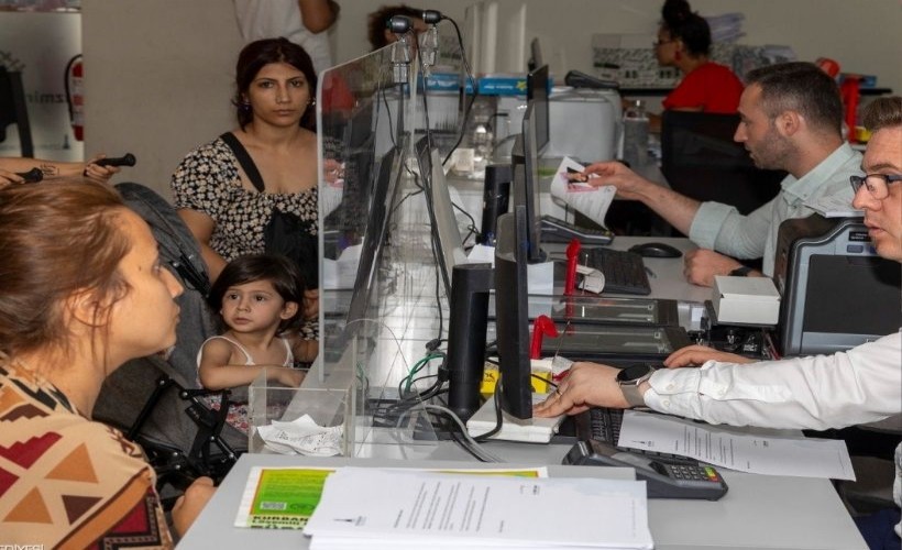 İzmir'de Anne Kart dağıtımı başladı