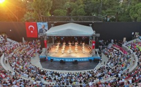 Konak’ın Halk Oyunları Şenliği 18’inci kez ‘merhaba’ dedi