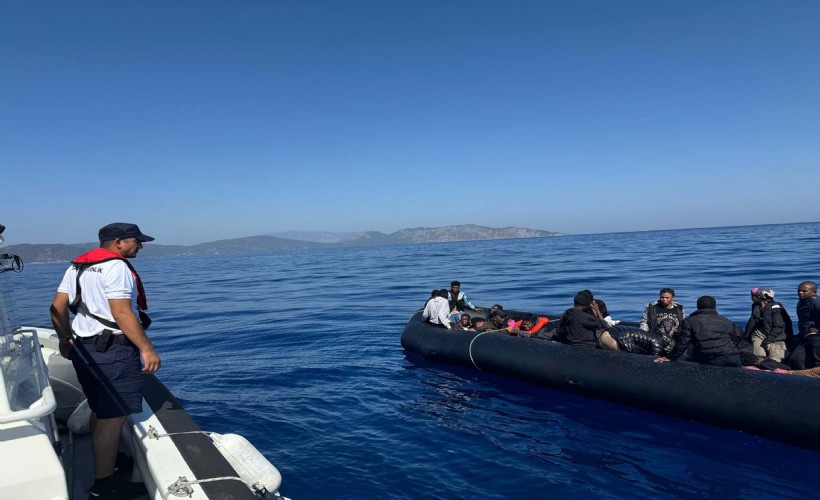 Kuşadası'nda 36 kaçak göçmen kurtarıldı