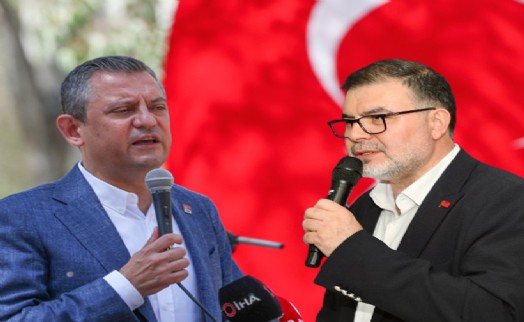Özel'in İzmir-Manisa kıyaslamasına AK Parti'den tepki: İzmir üzerinden güç devşiriyor