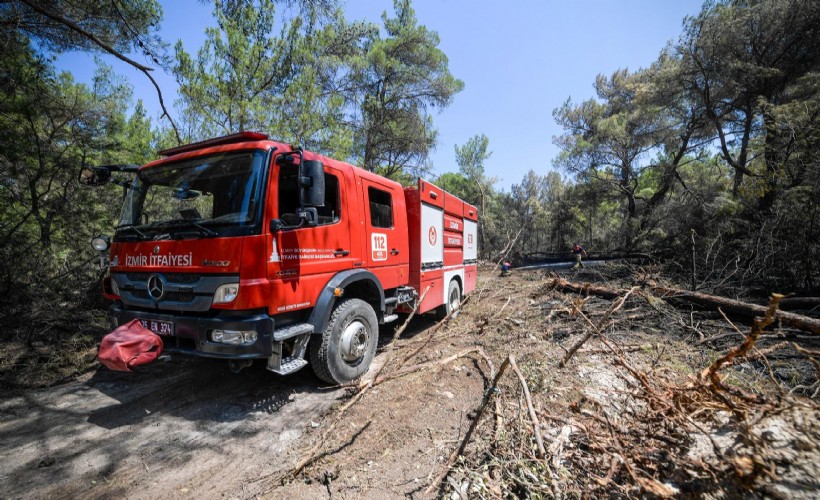 İzmir'in zorlu sınavı: İtfaiye yangınlara karşı 7 gün 24 saat nöbette