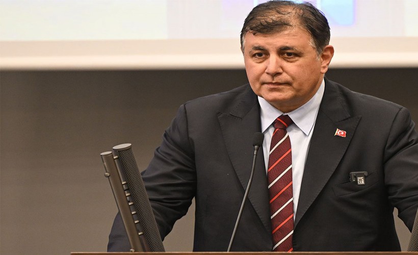 Tugay kaçak akımla ilgili sessizliğini bozdu: İZSU gittiğinde elektrik dağıtım şirketini görüyor!
