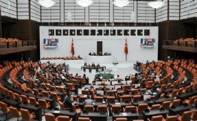 Yeni vergi teklifinin 18 maddesi Meclis'ten geçti