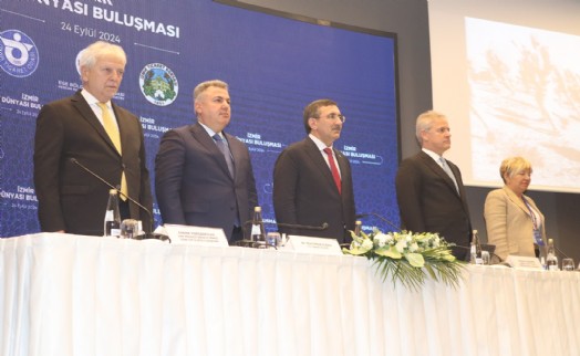 Cumhurbaşkanı Yardımcısı Yılmaz'dan iş dünyası buluşmasında çarpıcı mesajlar: Ekonomi için pembe tablo