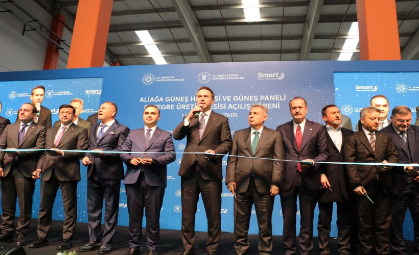 Bakan Kacır ve Bakan Bayraktar, İzmir'de tesis açılışına katıldı