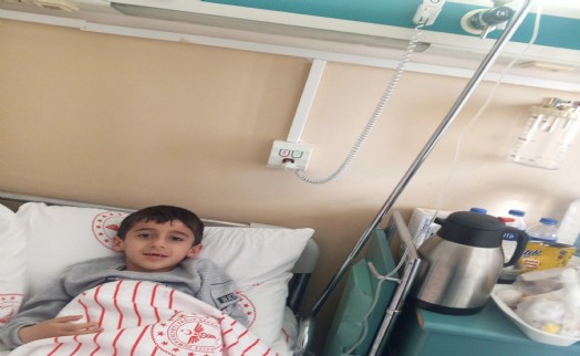 7 yaşındaki Serhat hem otizmle hem DMD ile mücadele ediyor
