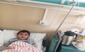 7 yaşındaki Serhat hem otizmle hem DMD ile mücadele ediyor