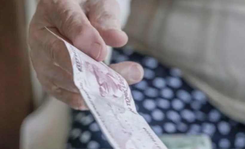 80 bin TL alan emekliyi bulamadılar: Bakan Işıkhan'dan yanıt yerine link
