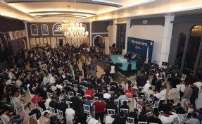 AK Parti Gençlik Kolları Genel Başkanı Yusuf İbiş, İzmir’de Gençlerle Buluştu