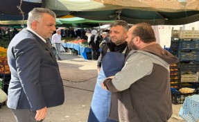 AK Partili Özdemir'den Başkan Yıldız'a pazaryeri çıkışı!