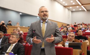 AK Partili Yıldız'dan Tugay'a otopark çıkışı: 'Zihni Sinir belediyeciliği'