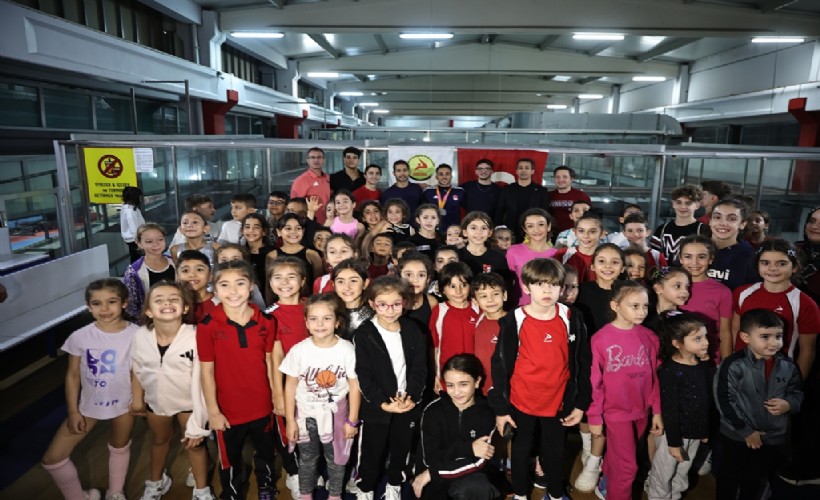 Adem Asil'e küçük sporculardan büyük ilgi