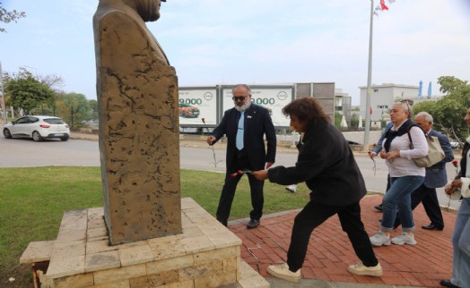 Ahmet Taner Kışlalı Güzelbahçe’de anıldı