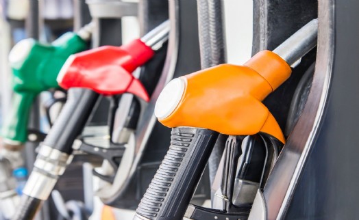 Akaryakıta büyük zam! Yarından itibaren geçerli olacak