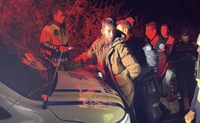 Alkollü sürücü, eşi ve bebeğinin canını hiçe saydı! Polisten kaçarken kaza yaptı