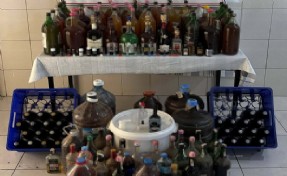 Aydın'da kaçak içki operasyonu: 3 gözaltı