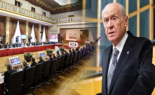 Bahçeli'nin süreç adımı iktidarı ikiye mi böldü?