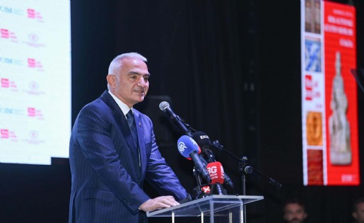 Bakan Ersoy: 5 yılda 900 bini aşkın eser kaçırılmadan müzelerimize kazandırıldı