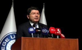 Bakan Tunç'tan İzmir'de 'Terörsüz Türkiye' mesajı: Şehit ailelerini incitmeyeceğiz!