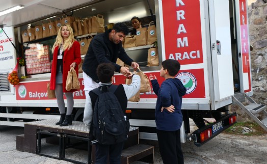 Balçova Belediyesi’nden okullarda beslenme desteği