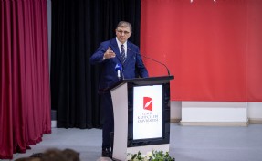 Başkan Tugay'dan gençlere çağrı: İnovasyon kültürünü sahiplenelim!