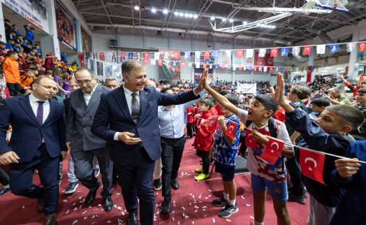 Başkan Tugay’dan İzmirli sporculara mesaj: 'Destek bizden şampiyonluklar sizden'