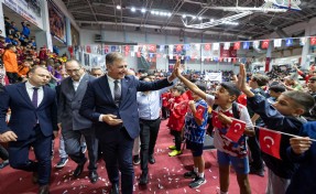 Başkan Tugay’dan İzmirli sporculara mesaj: 'Destek bizden şampiyonluklar sizden'