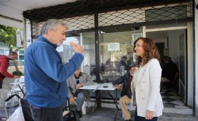 Başkan Ünsal mahalle mahalle gezerek talepleri dinledi