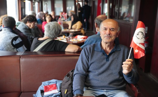 Bergama Vapuru Cumhuriyet Bayramı için demir aldı