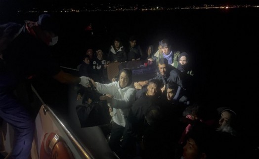 Bodrum'da 43 kaçak göçmen ile 1 organizatör yakalandı