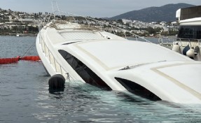 Bodrum’da lüks yat sulara gömüldü!