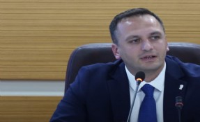 Bornova Meclisi'nde 'Süre Belgesi' çıkmazı: Bakanlık topu bize attı!
