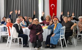 Bornovalı kadınlar geleceğe umut ekiyor