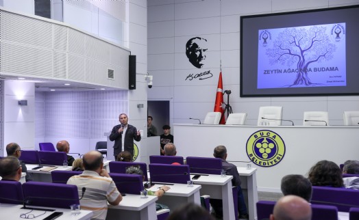 Buca Belediyesi’nden zeytin budama eğitimi