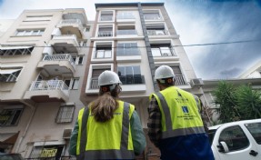 Büyükşehir İzmirlileri binalarını yenilemeye davet ediyor!