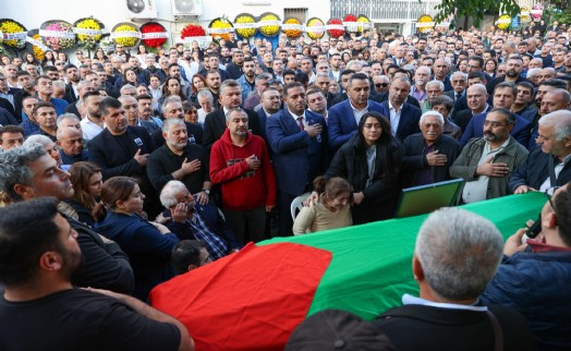 CHP Buca İlçe Başkanı Kaya'yı acı gününde yalnız bırakmadılar