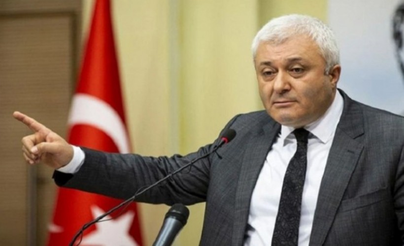 CHP'li Tuncay Özkan'dan Büyükşehir'e sert 'bisiklet taksi' tepkisi: Bu ilkelliği, çirkinliği, kim dayatıyor İzmir’e...