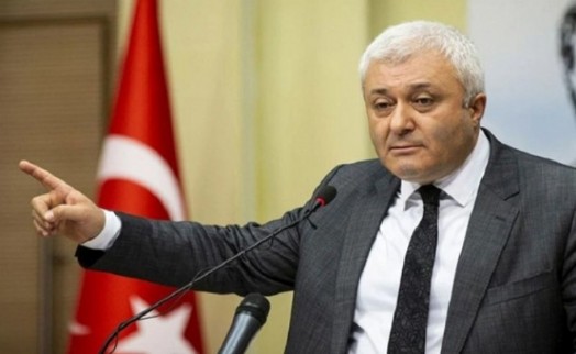 CHP'li Tuncay Özkan'dan Büyükşehir'e sert 'bisiklet taksi' tepkisi: Bu ilkelliği, çirkinliği, kim dayatıyor İzmir’e...