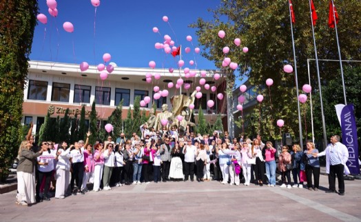 Çeşme’de sağlığa 'Pembe Adımlar' atıldı
