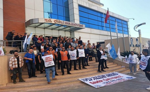 Çiğli Belediyesi'nde memurlar yine eylemde