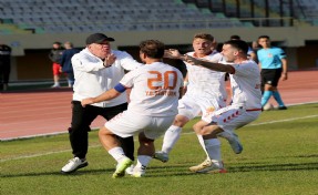 Çoruhlu FK'da Levent Eriş dönüyor