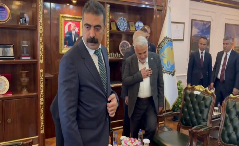 Diyarbakır'da DEM Parti ve Hüda-Par arasında tokalaşma krizi!